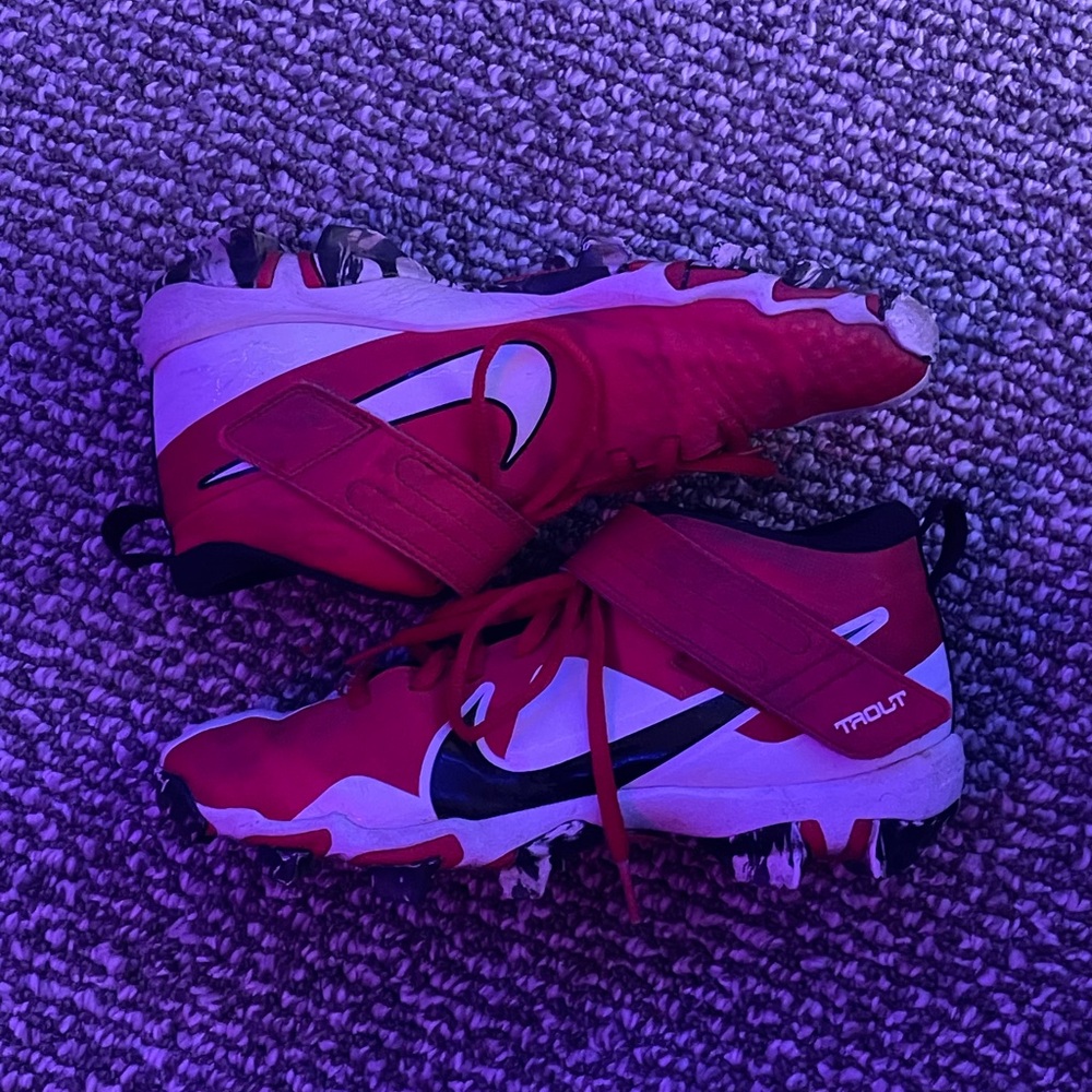 Nike Red and White Sports Cleats
